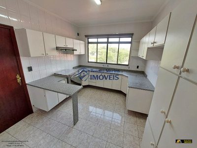 Casa, 3 quartos, 215 m² - Foto 1