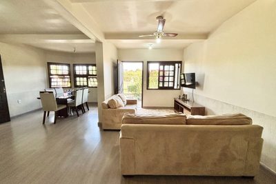 Casa, 4 quartos, 230 m² - Foto 1