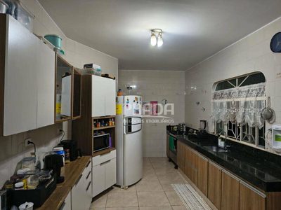 Casa, 3 quartos, 230 m² - Foto 4