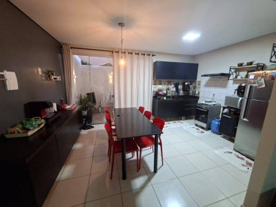 Casa, 3 quartos, 70 m² - Foto 2