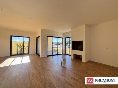 Casa, 3 quartos, 287 m² - Foto 2