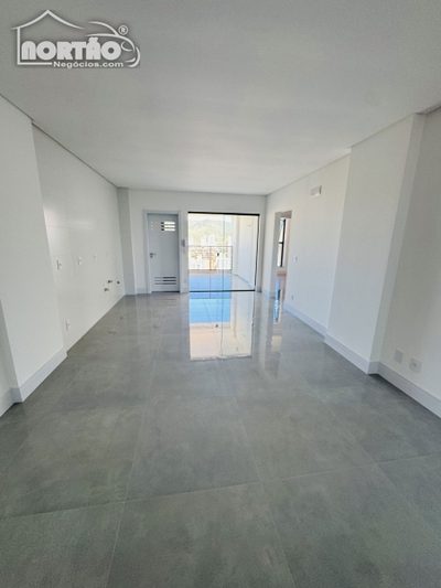 Casa, 3 quartos, 104 m² - Foto 2