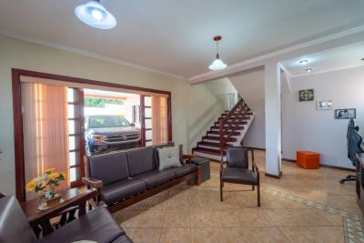 Casa, 4 quartos, 369 m² - Foto 1