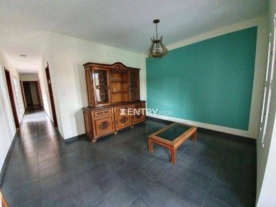 Casa, 3 quartos, 207 m² - Foto 3