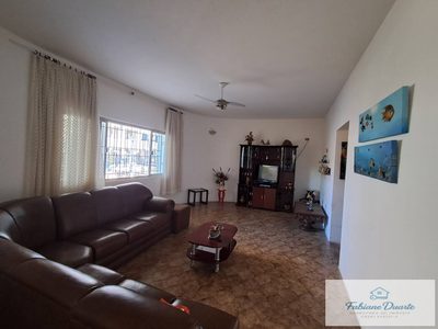Casa, 3 quartos, 321 m² - Foto 1