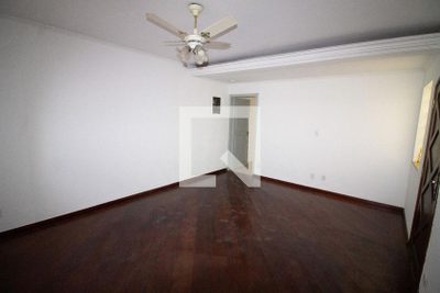 Casa, 3 quartos, 200 m² - Foto 2