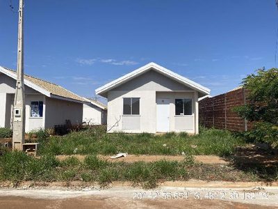 Casa, 2 quartos, 200 m² - Foto 1