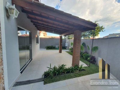 Casa, 3 quartos, 225 m² - Foto 1