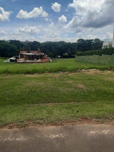 Loteamento e Condomínio, 1139 m² - Foto 1