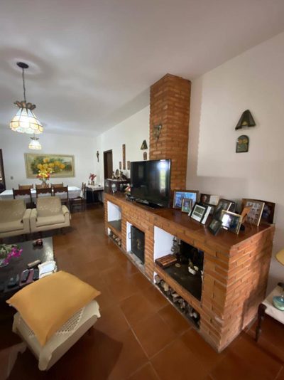 Chácara, 4 quartos, 4000 m² - Foto 1