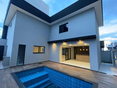 Casa, 3 quartos, 233 m² - Foto 1