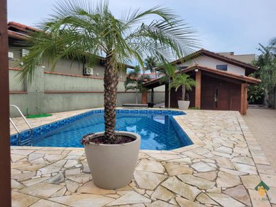 Casa, 4 quartos, 189 m² - Foto 1