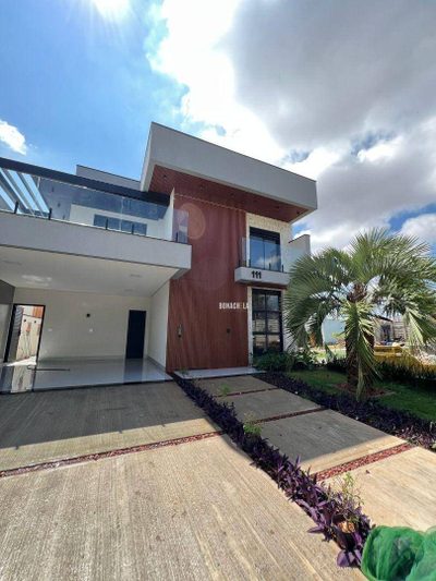 Casa, 4 quartos, 262 m² - Foto 1
