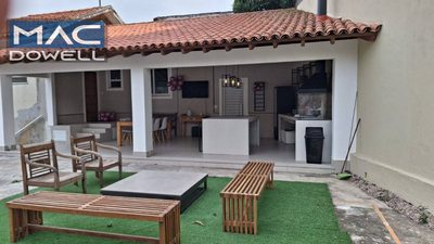 Casa, 4 quartos, 204 m² - Foto 1