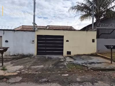 Casa, 2 quartos, 180 m² - Foto 1