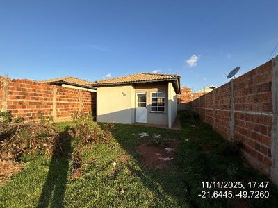 Casa, 2 quartos, 180 m² - Foto 1