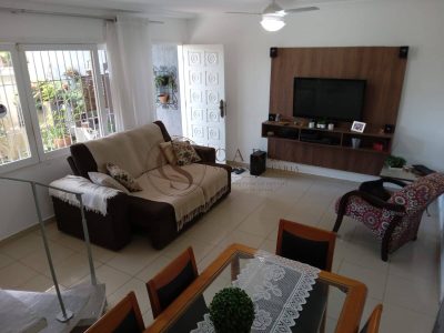 Casa, 3 quartos, 105 m² - Foto 1