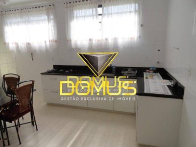 Casa, 4 quartos, 151 m² - Foto 1