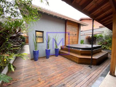 Casa, 3 quartos, 232 m² - Foto 1