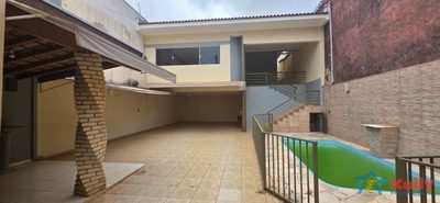 Casa, 5 quartos, 176 m² - Foto 1
