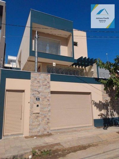 Casa, 3 quartos, 184 m² - Foto 1