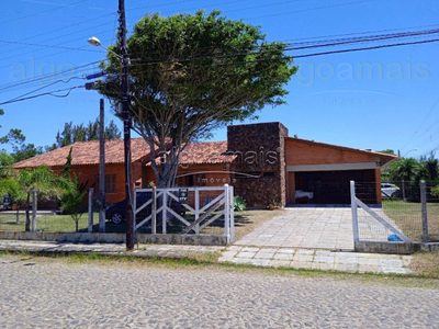 Casa, 3 quartos, 221 m² - Foto 2