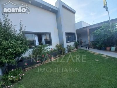 Casa, 4 quartos, 119 m² - Foto 1