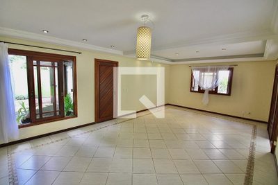 Casa, 5 quartos, 250 m² - Foto 2