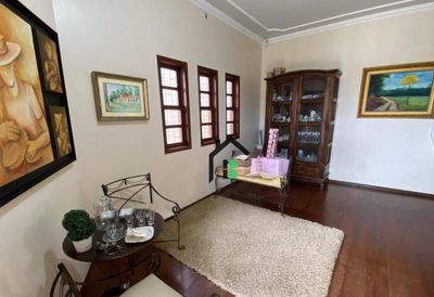 Casa, 3 quartos, 193 m² - Foto 1