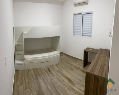 Casa, 4 quartos, 252 m² - Foto 1