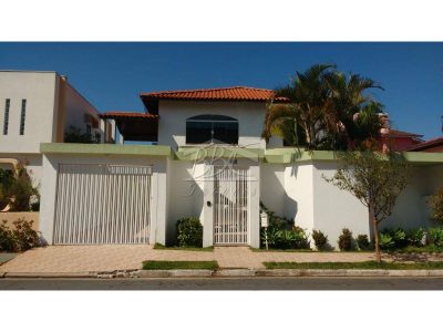 Sobrado, 4 quartos, 250 m² - Foto 1