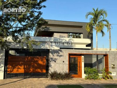 Casa, 3 quartos, 216 m² - Foto 1