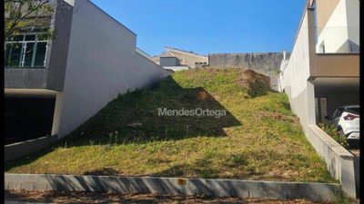 Loteamento e Condomínio, 331 m² - Foto 1