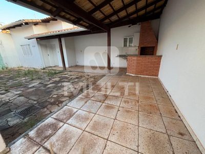 Casa, 4 quartos, 234 m² - Foto 2