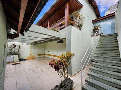Casa, 4 quartos, 338 m² - Foto 1
