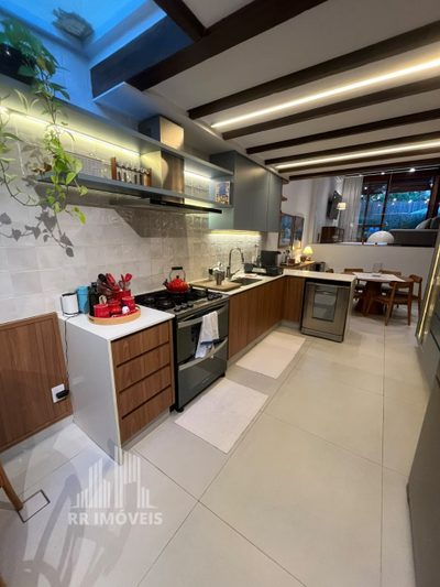 Casa, 3 quartos, 176 m² - Foto 1