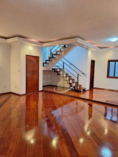 Sobrado, 3 quartos, 254 m² - Foto 1