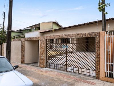 Casa, 3 quartos, 185 m² - Foto 1