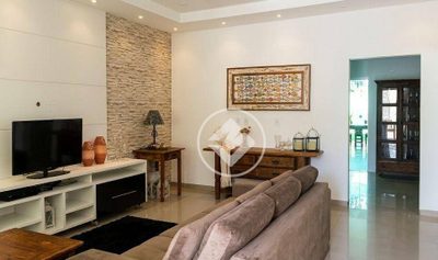Casa, 3 quartos, 280 m² - Foto 1