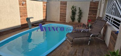 Casa, 3 quartos, 325 m² - Foto 1