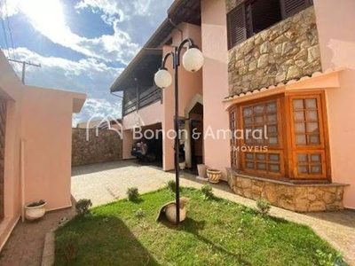 Casa, 4 quartos, 398 m² - Foto 1