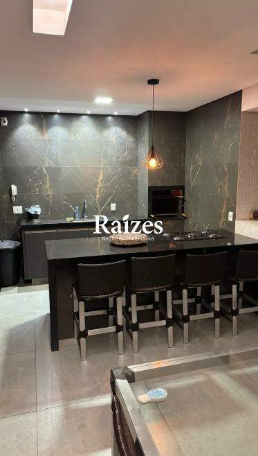 Casa, 3 quartos, 190 m² - Foto 3