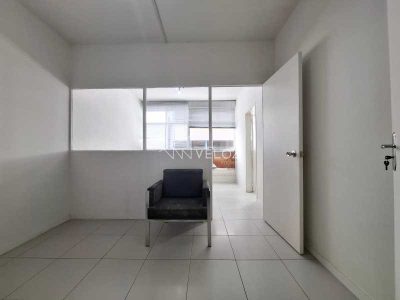 Apartamento, 2 quartos, 68 m² - Foto 4