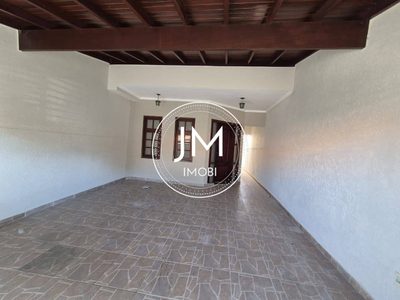 Casa, 3 quartos, 210 m² - Foto 1