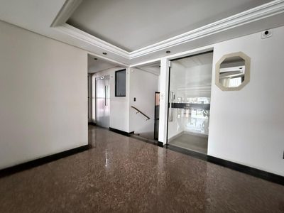 Apartamento, 3 quartos, 120 m² - Foto 2