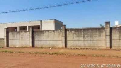 Loteamento e Condomínio, 1000 m² - Foto 1