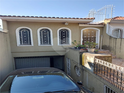 Sobrado, 3 quartos, 240 m² - Foto 1