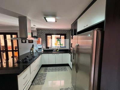 Sobrado, 3 quartos, 220 m² - Foto 2