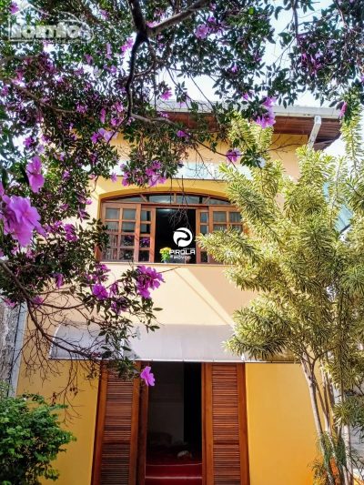 Casa, 3 quartos, 162 m² - Foto 1