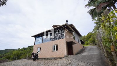 Casa, 3 quartos, 200 m² - Foto 1
